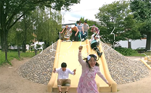 アルバム『ONIGIRI UNIVERSITY』から四本目のMV「ちょうどイイ ~Feel so good~」が公開!